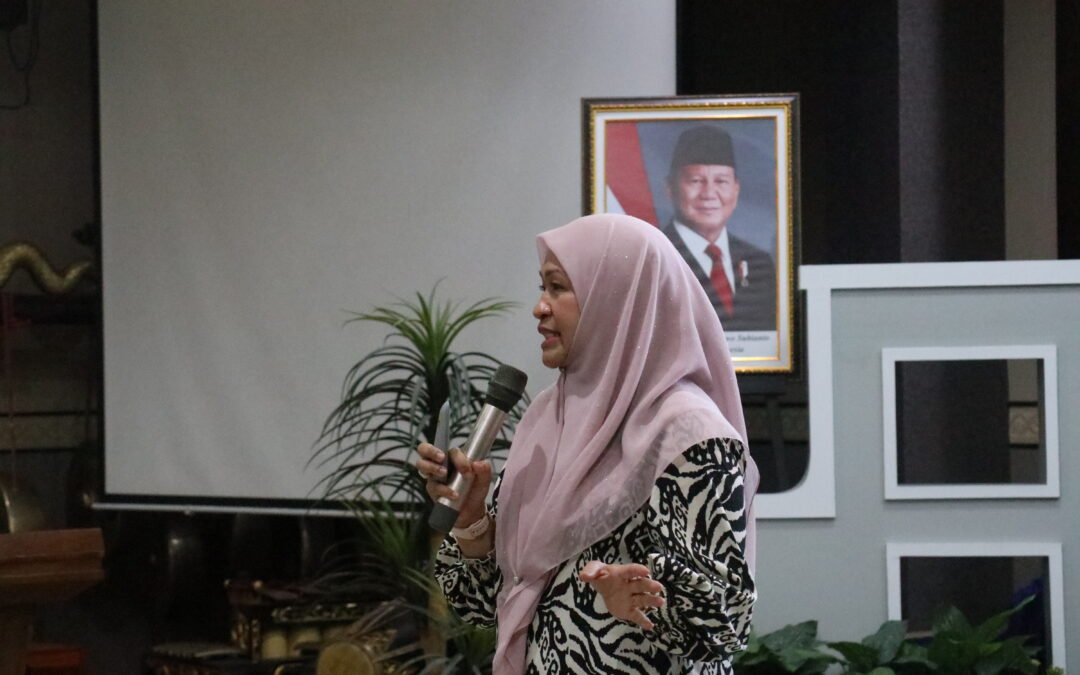 BK FIP UM Selenggarakan International Seminar S1 “Mental Health and Social Resilience” Hadirkan Akademisi dari Universiti Malaya (Associate Prof. Dr. Azmawaty Binti Mohamad Nor)